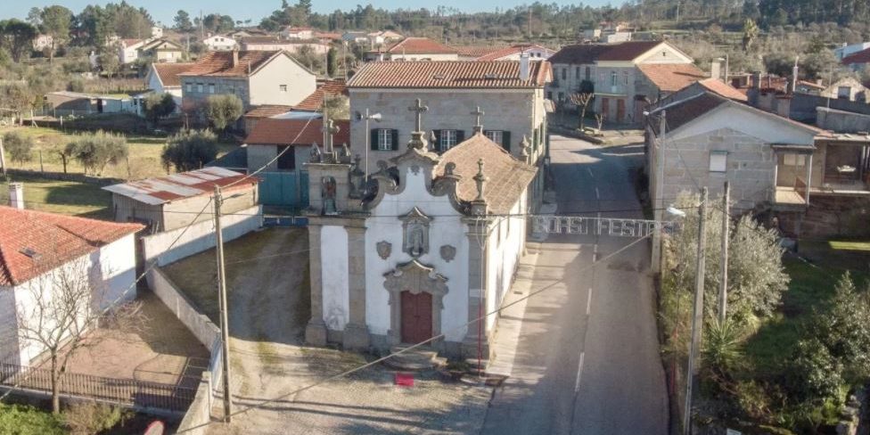 requalificacao-capela-carvalhas (1)